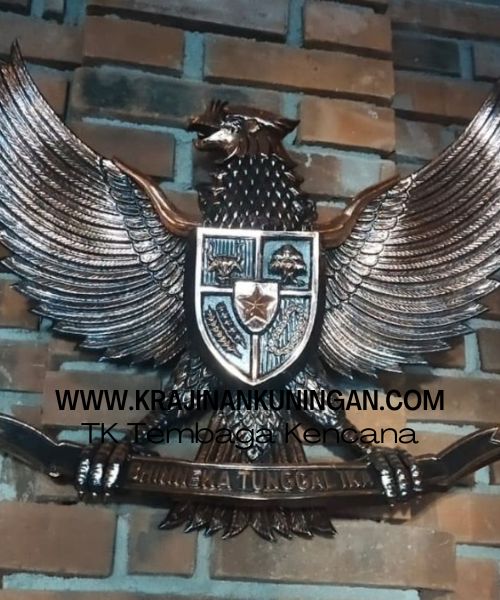 Patung Garuda Tembaga